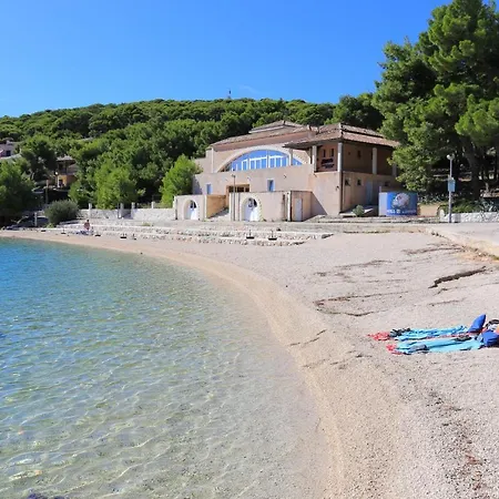 Apartment By The Sea Rogoznica - 3262