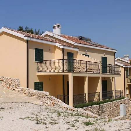 Apartment By The Sea - 3262 Rogoznica (Sibenik-Knin)