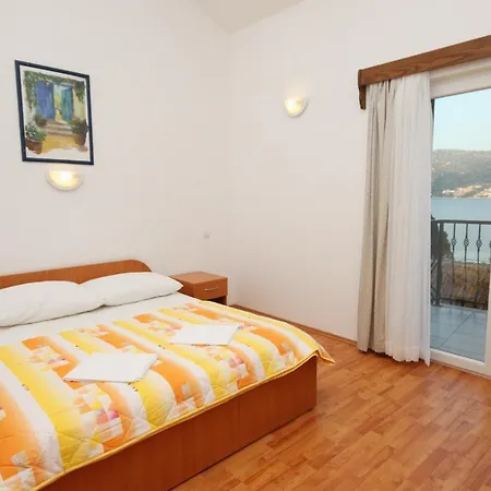Apartman By The Sea - 3262 *