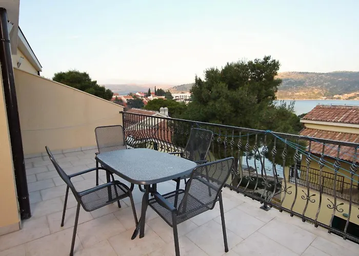 By The Sea - 3262 Apartment Rogoznica (Sibenik-Knin)